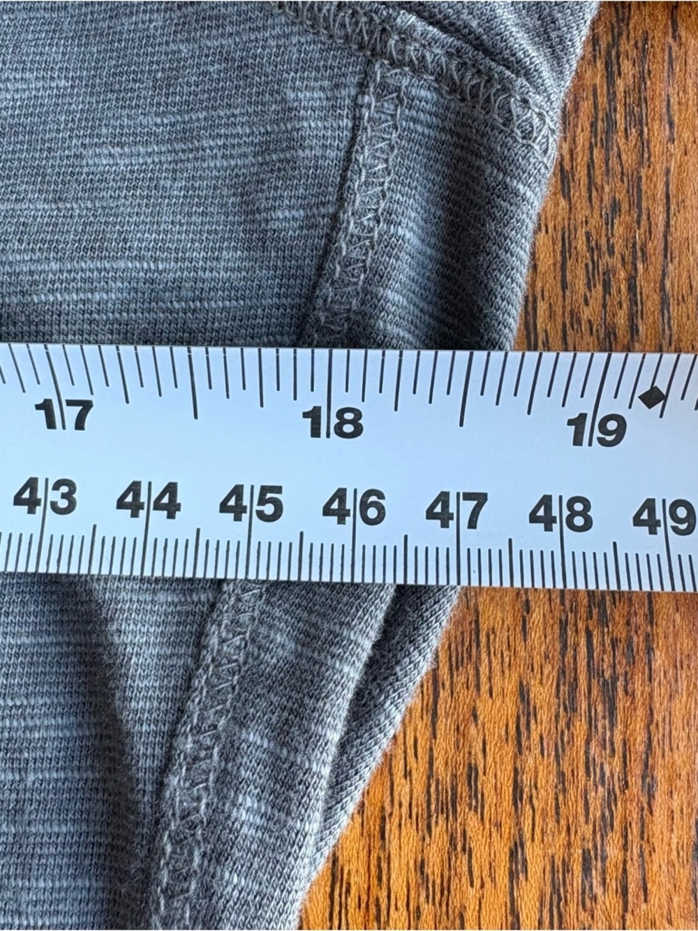Columbia Grey Heather Long Sleeve Crewneck size Medium - Picture 8 of 13